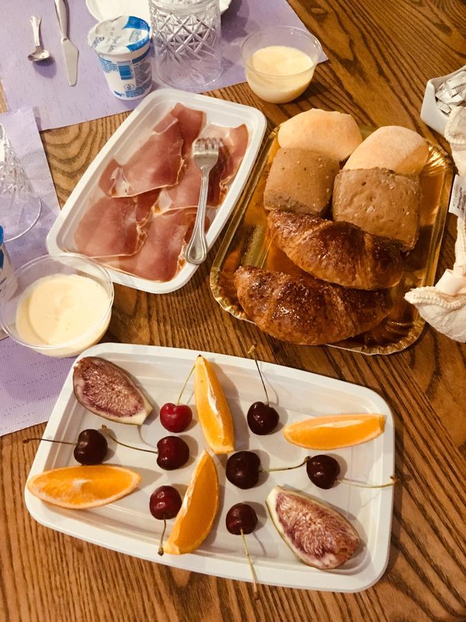 S'Ammentu Hotel Bosa Eksteriør billede